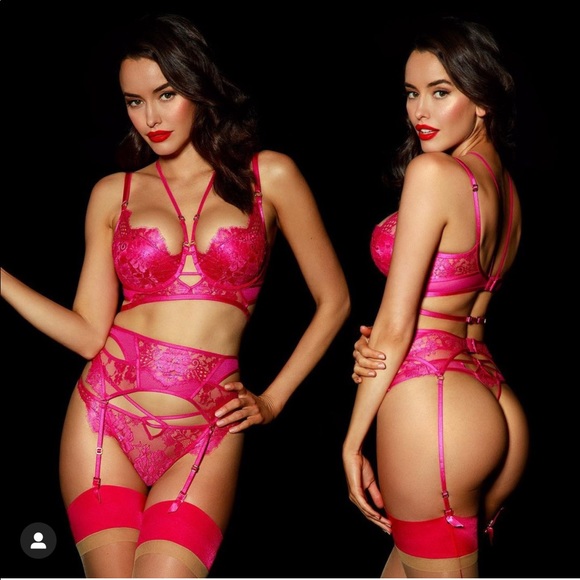 Honey Birdette 4pc set BNWT in box and bag - Picture 2 of 6